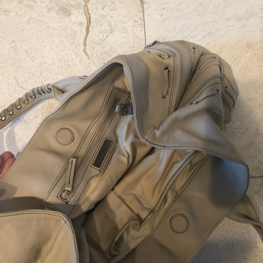 Handbag - Picture 3 of 3